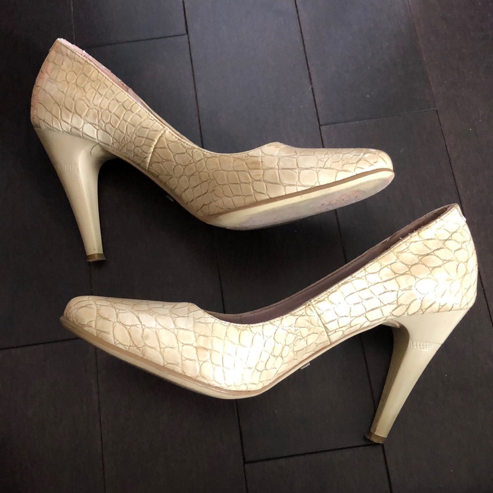 Alessia Light Beige Crocodile Style Heels